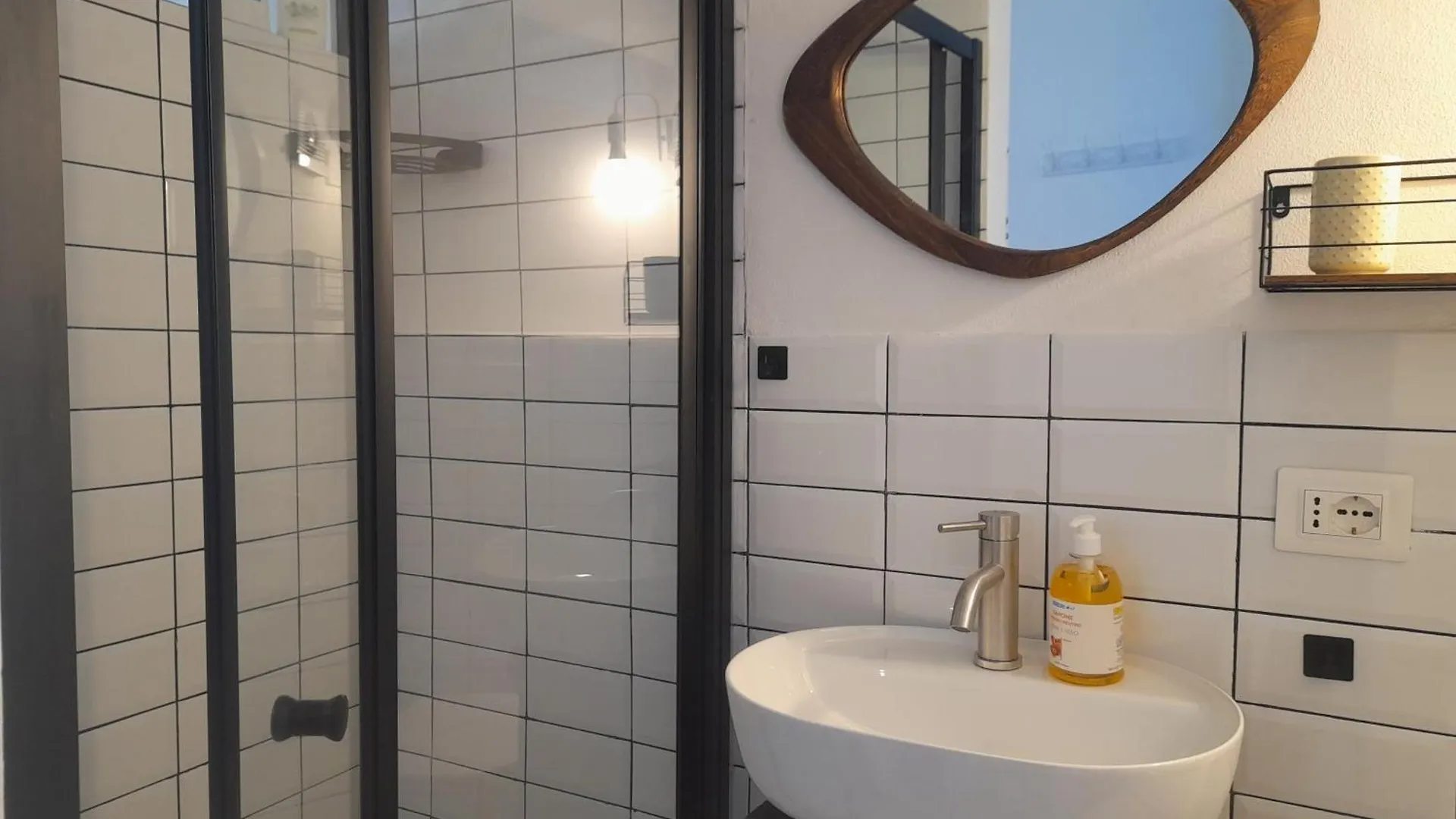 Rum i privatbostad Una Sosta A Buti