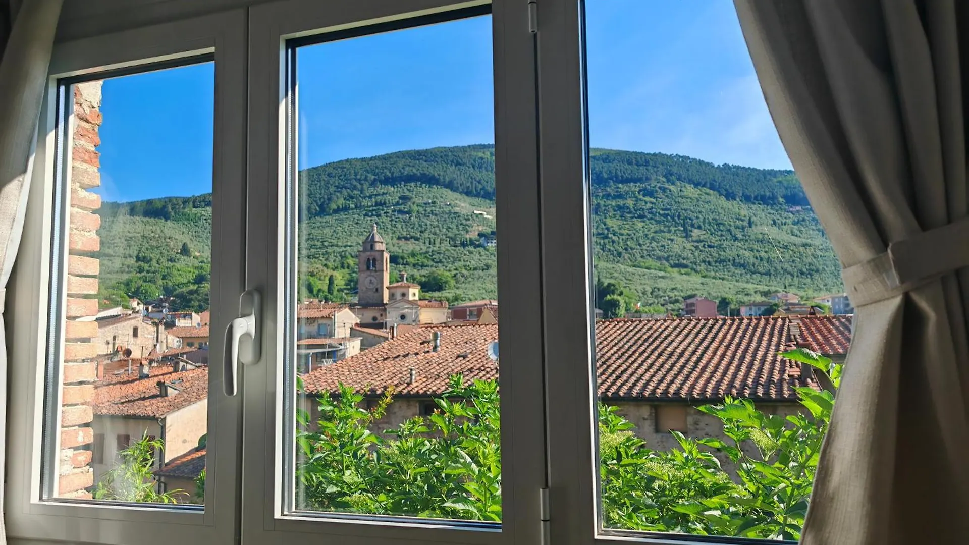 Rum i privatbostad Una Sosta A Buti Italien